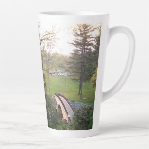 Tasse Latte Coucher de soleil sur Rainbow Bridge à Grove City