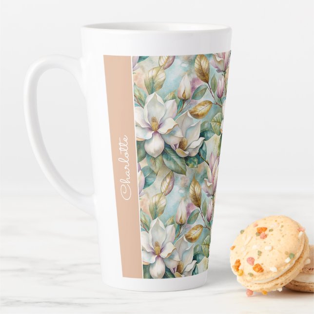 Tasse Latte Custom Pattern Elegant Magnolia Flowers (En situation)