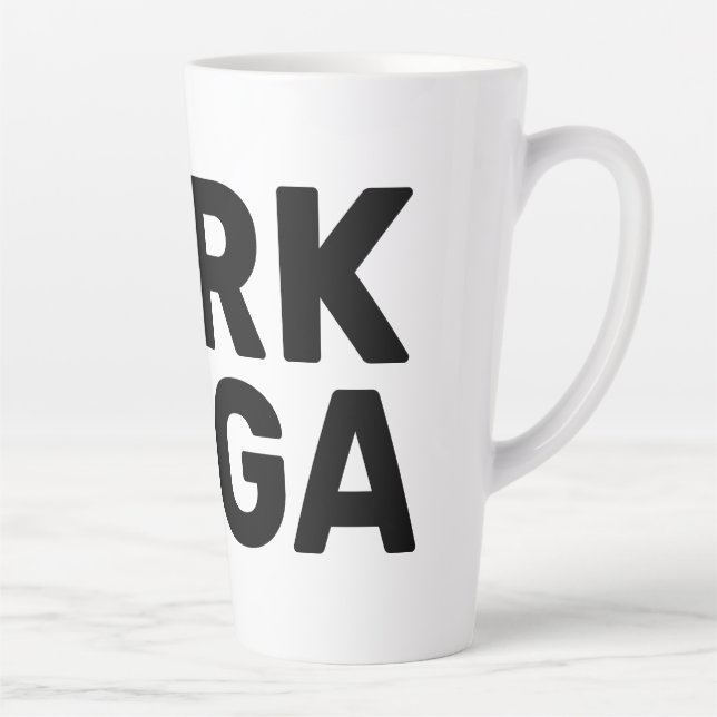Tasse Latte Dark Maga Funny Halloween Trump Elon 2024 (Droite)