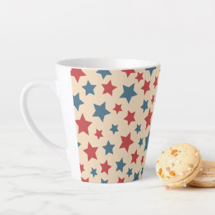 Tasse Latte Étoiles rouges et bleues, 4 juillet, fond beige