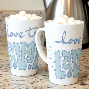 Tasse Latte Fleur pastel bleu Texte en relief avec nom
