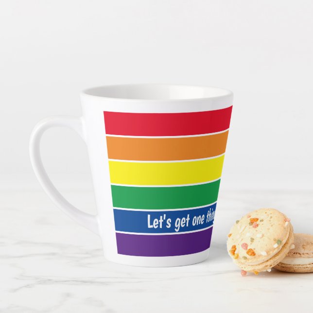 Tasse Latte Gay pride Rainbow Ajouter votre propre texte (En situation)