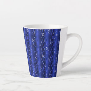 Tasse Latte gouttes de pluie sur le métal bleu