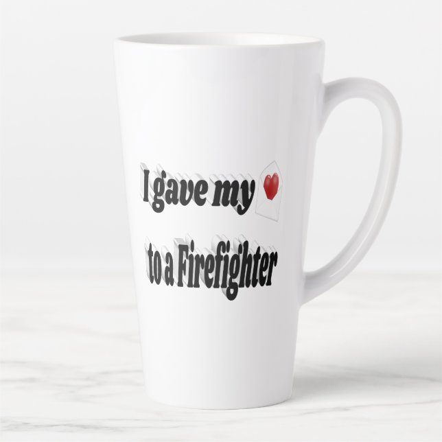 Tasse Latte J'ai donné mon coeur à un pompier texte noir (Droite)