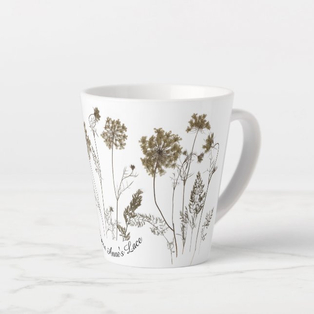 Tasse Latte La dentelle de la reine Anne sur une petite tète (Angle droit)