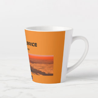 Tasse Latte La large surface de Titan