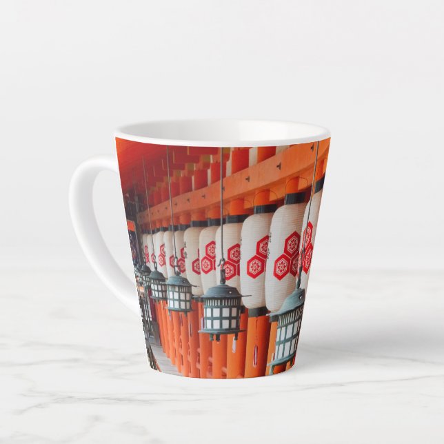 Tasse Latte Lanternes dans le sanctuaire d'Itsukushima (Angle gauche)