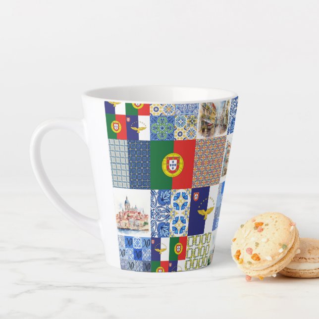 Tasse Latte Latte Coffee Cup 12 drapeau portugais et Açores (En situation)