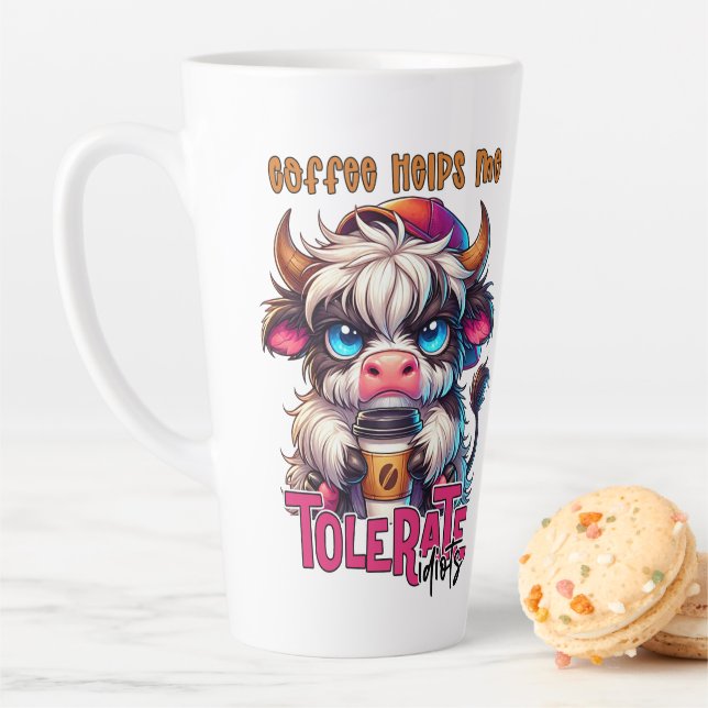 Tasse Latte Le café m'aide à tolérer les idiots  (En situation)