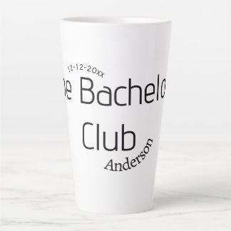 Tasse Latte le nom du club de célibataire année élégant tendan