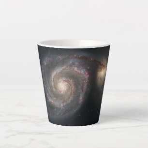 Tasse Latte Le Whirlpool Galaxy M51 & Companion dans l'espace