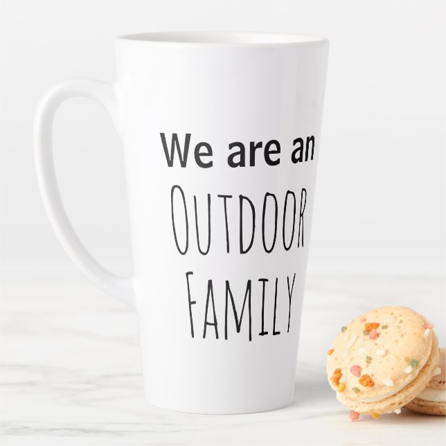 Tasse Latte Les familles en plein air peuvent déguster de gran (En situation)