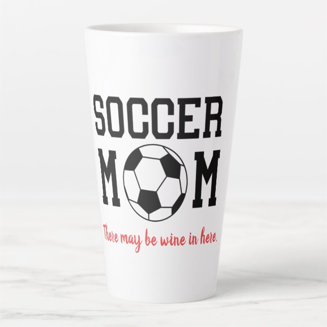 Tasse Latte Maman de football drôle (Devant)