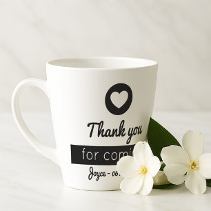 Tasse Latte Merci d'être venu Cœur noir et blanc moderne