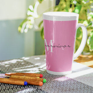 Tasse Latte Monogramme initial rose et blanc Je suis un surviv