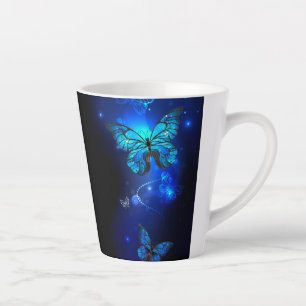 Tasse Latte Morpho Butterfly in the Dark Background