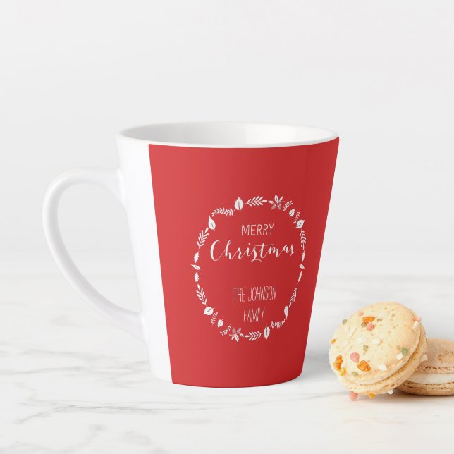 Tasse Latte Noël Rouge Avec Décor Feuille Blanc (En situation)
