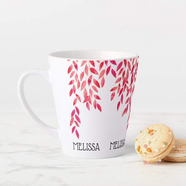 Tasse Latte NOM et Painted Hot Pink Leaf Vines Botanique (En situation)