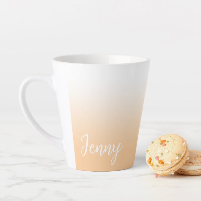 Tasse Latte Ombre de pesée de lumière personnalisée (En situation)