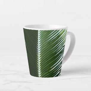 Tasse Latte Overlapping Palm Fronds Tropical Green Abstract
