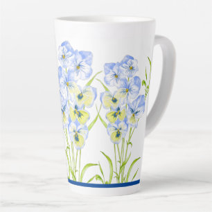 Tasse Latte Pansies bleues Icy sur une grande tôle