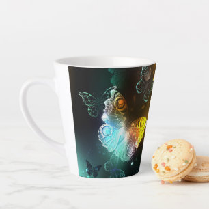 Tasse Latte Papillon lumineux et papillons de nuit