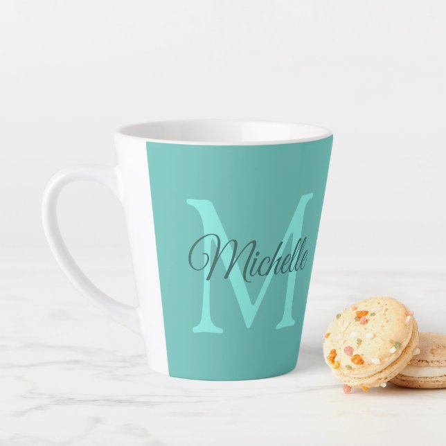 Tasse Latte Personnaliser Lumière Monogramme Turquoise Nom ini (En situation)