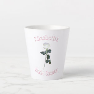 Tasse Latte Pétales de rose blanche Fête de mariage