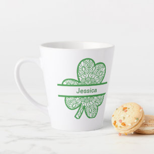 Tasse Latte Shamrock vert de la Saint-Patrick personnalisé