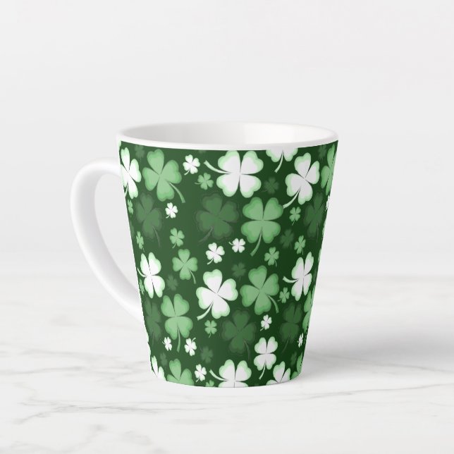 Tasse Latte Shamrock vert, Saint Patrick's Day (Angle gauche)