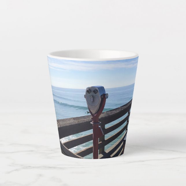 Tasse Latte Sur Newport Pier, Newport Beach, Californie (Devant)