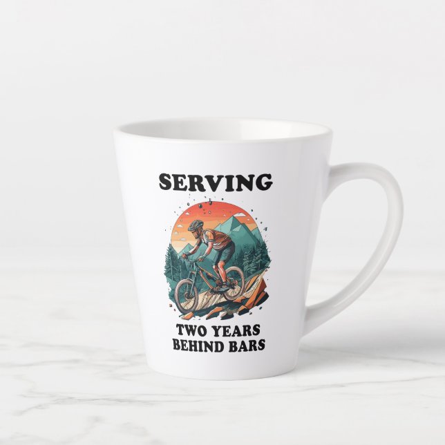 Tasse Latte Vélos qui servent deux ans derrière les bars (Droite)