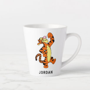 Tasse Latte Winnie le tigre de l'ourson marchant joyeusement