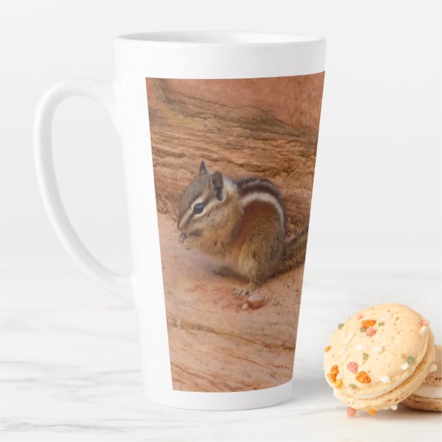 Tasse Latte Zion Chipmunk sur Red Rocks (En situation)