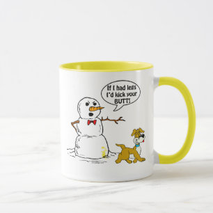 Tasse Le chien fait pipi sur la plaisanterie de bonhomme