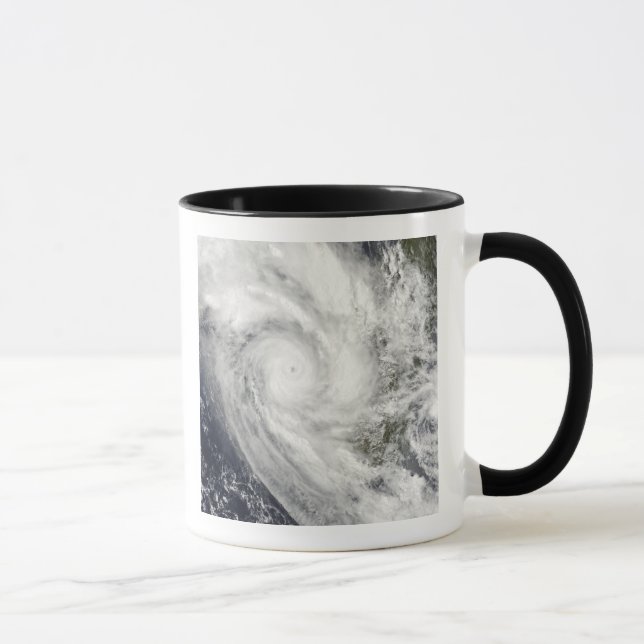 Tasse Le cyclone tropical Fanele sur Madagascar (Droite)