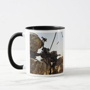Tasse le soldat engage les forces ennemies