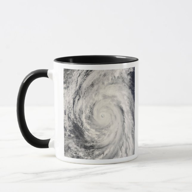 Tasse Le typhon Rammasun dans la mer des Philippines (Gauche)
