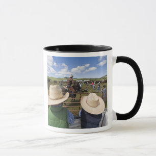 Tasse Les jeunes garçons rentrent le ranch 2007 de