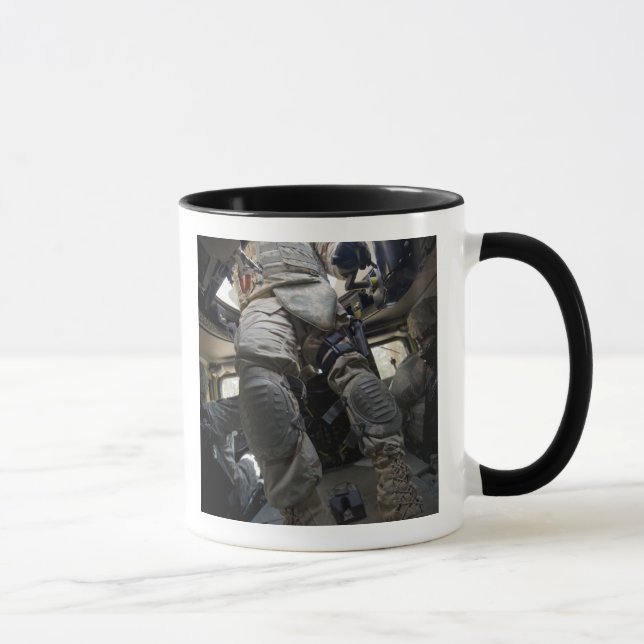 Tasse Les marins apprennent les procédures de convoi (Droite)