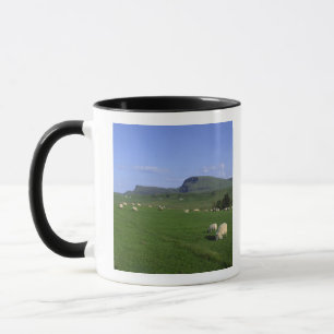 Tasse Les montagnes de Quiraing, île de Skye, Highlands,