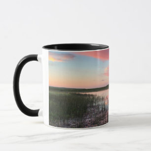 Tasse L'étang des Prairies reflète les nuages brillant