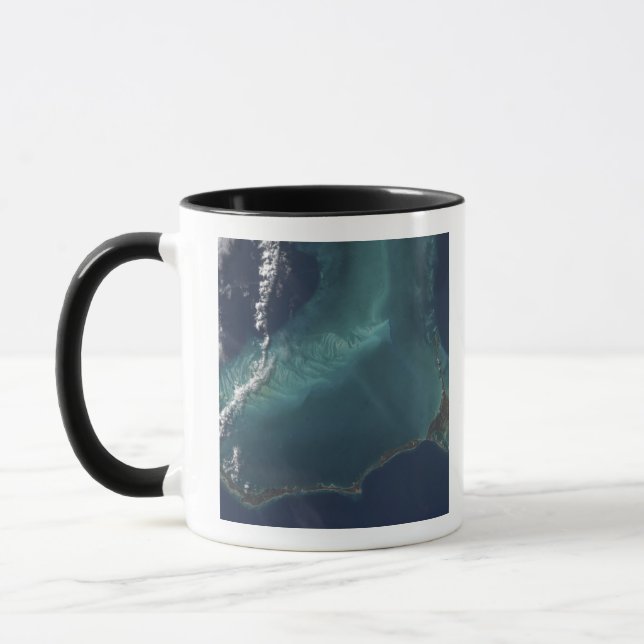 Tasse L'île longue et étroite d'Eleuthra aux Bahamas (Gauche)