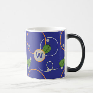 Tasse Lucioles Au-Dessus De L'eau