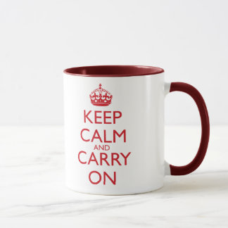 Tasse Maintenez calme et continuez le texte de rouge de