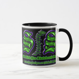 Tasse malade pourpre et verte de coutume de bâton