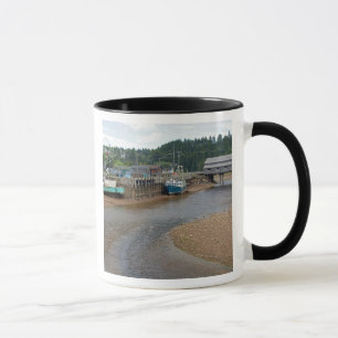 Tasse Marée basse dans la baie de Fundy à St. Martins,