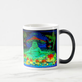 Tasse Morphing fraîche de thé de champignon