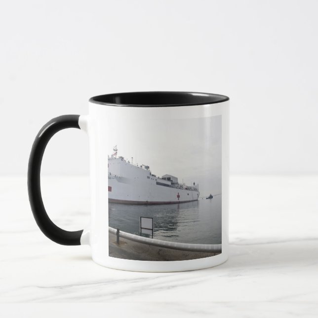 Tasse Navire hospitalier du Commandement maritime milita (Gauche)