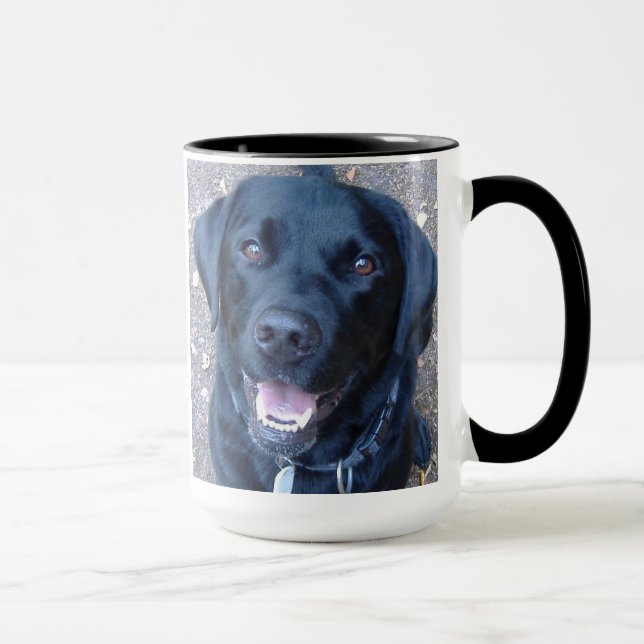 Tasse noire de Labrador (Droite)